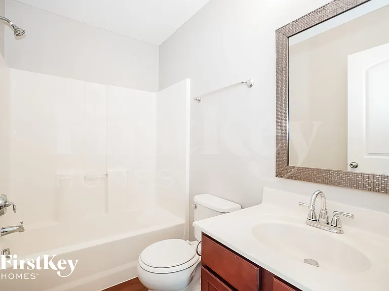 5584 Lanterns Way — Photo 14