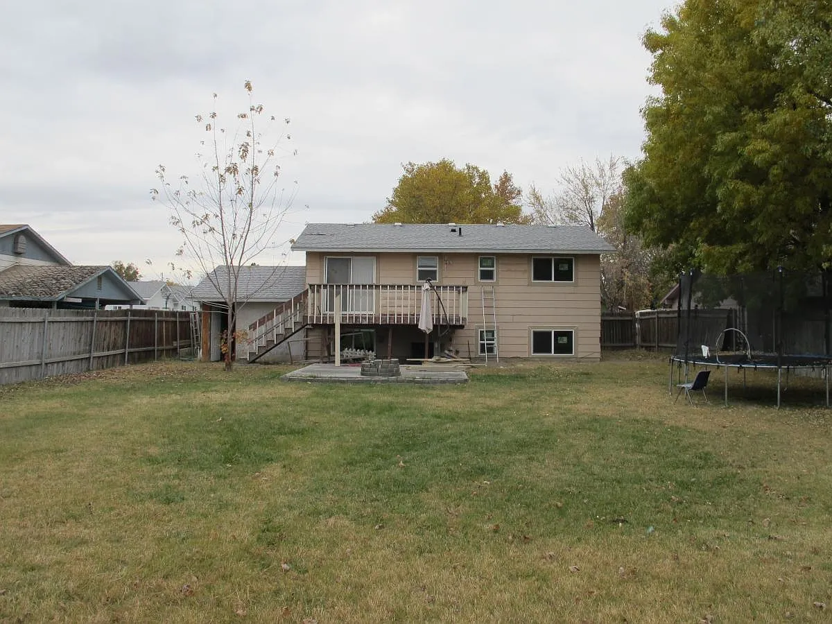 4102 W Marie St photo 1