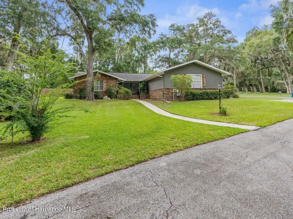 9300 Wallien Dr, Brooksville, FL 34601
