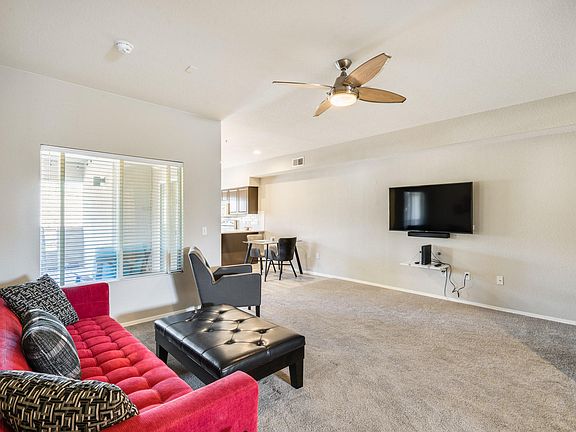 5th image of 7401 W Arrowhead Clubhouse Dr Unit 2071
