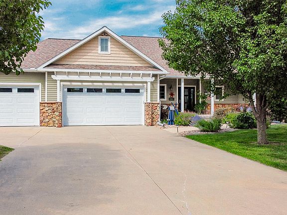 2nd image of 1305 Sand Cherry Ln