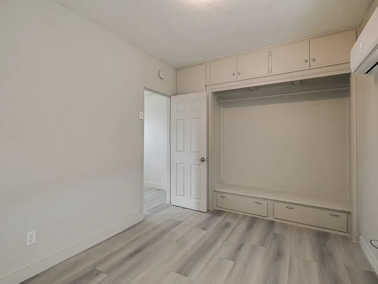 4701 NW 16th St #24 — Photo 11