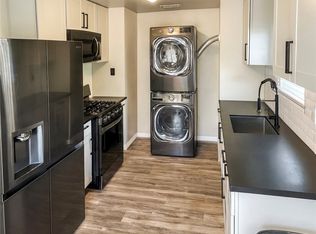 1872 Lemon Ave, Long Beach, CA 90806