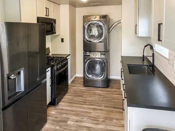 1872 Lemon Ave, Long Beach, CA 90806