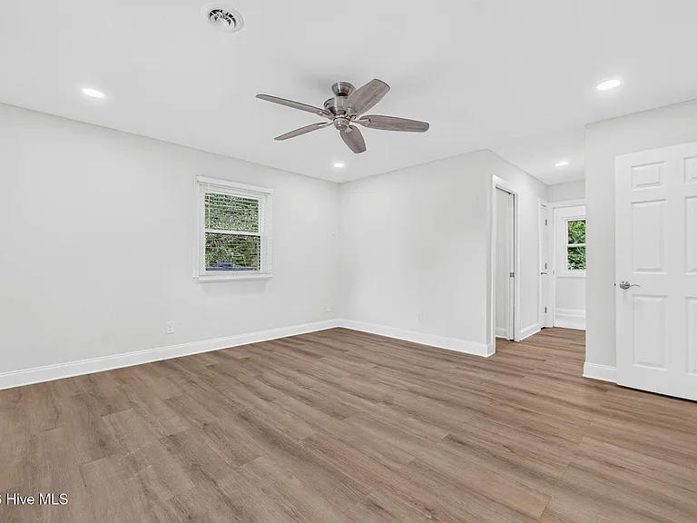 8305 Bald Eagle Ln — Photo 27
