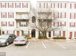 8176 Cockburn Ct APT 302, Lorton, VA 22079
