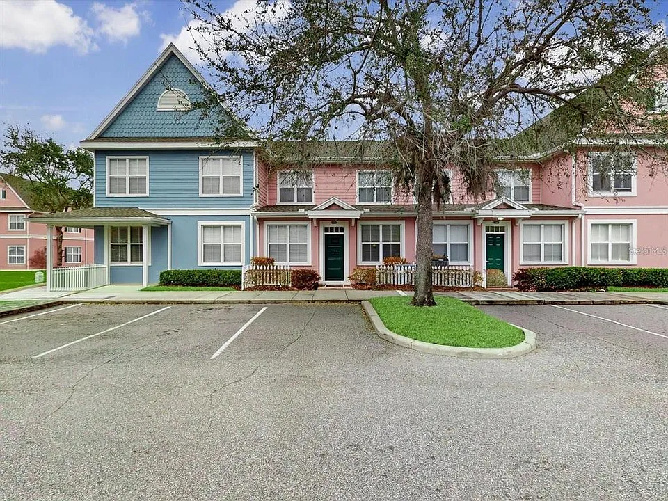 4007 Venetian Bay Dr #104