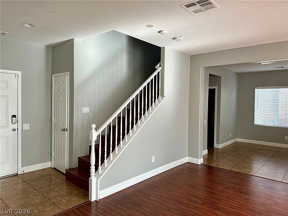 4th image of 2891 Ardoch Ave