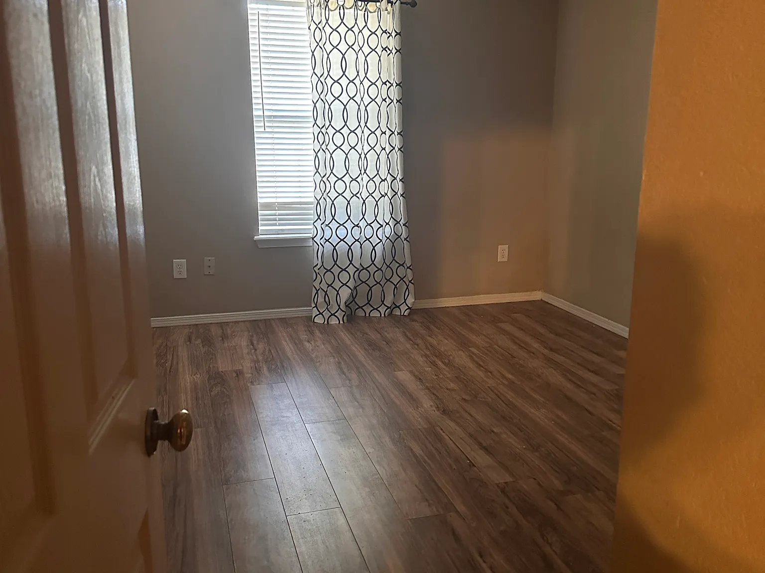 3 bed, 1362 sqft, $1,800 — Photo 4