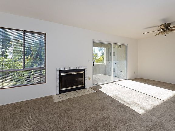 5th image of 9960 Scripps Westview Way Unit 81