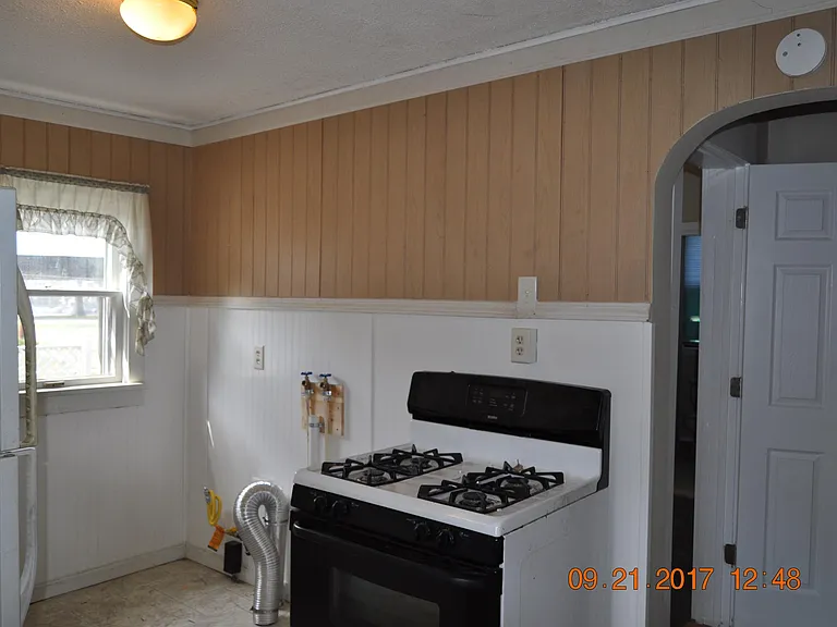 1132 N Jackson St — Photo 11