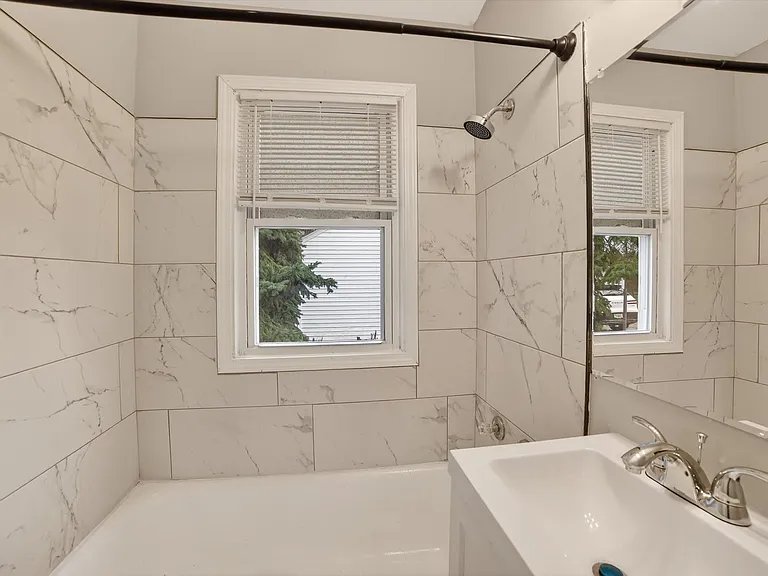 1568 Parker Dr — Photo 11