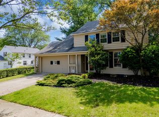 3401 Helen Rd, Shaker Heights, OH 44122