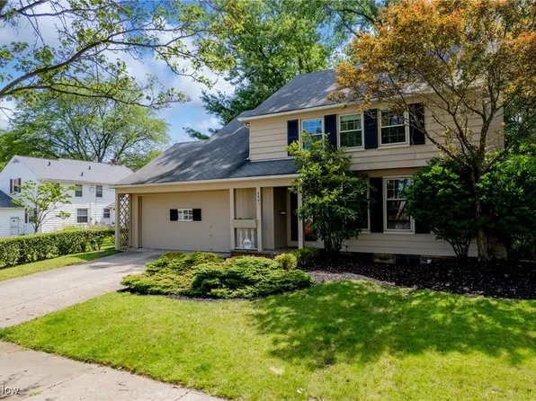 3401 Helen Rd, Shaker Heights, OH 44122