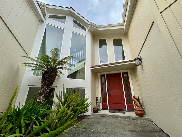 2 Greenbrier Ct — Photo 2