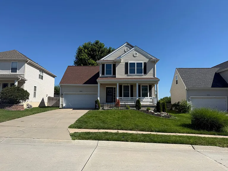 16402 Corby St — Photo 2