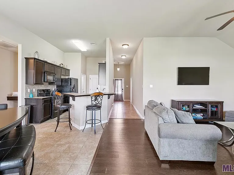 6382 Mallard Crossing Dr — Photo 12