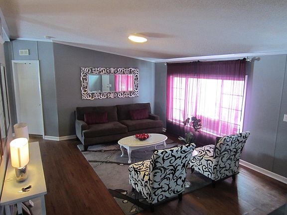 5th image of 132 Douglas Way