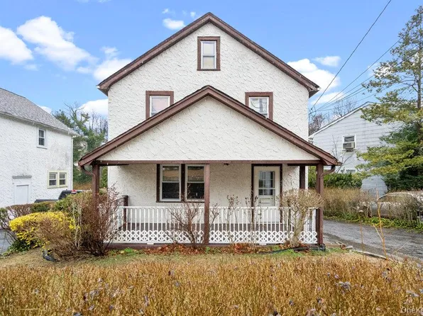 43 Van Nostrand Avenue, Great Neck, NY 11024