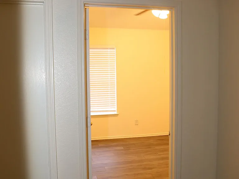 7305 Maplewood Dr — Photo 72