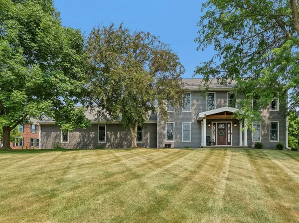 5220 Scenic Ridge Trl, Middleton, WI 53562
