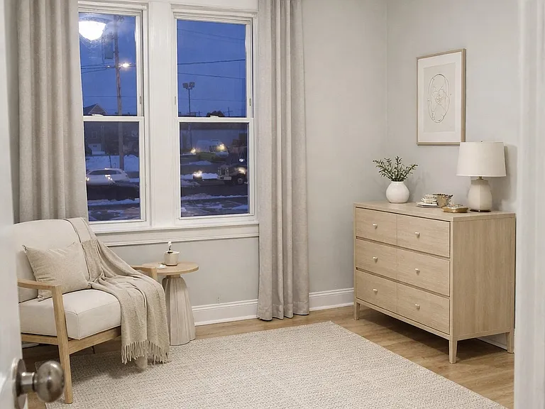 1416 Greeby St — Photo 5