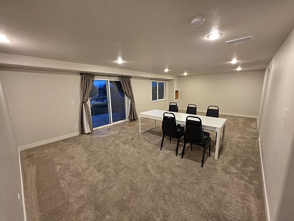 3rd image of 3238 S Tytus Ln