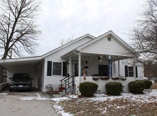 400 Roosevelt Ave, Wood River, IL 62095