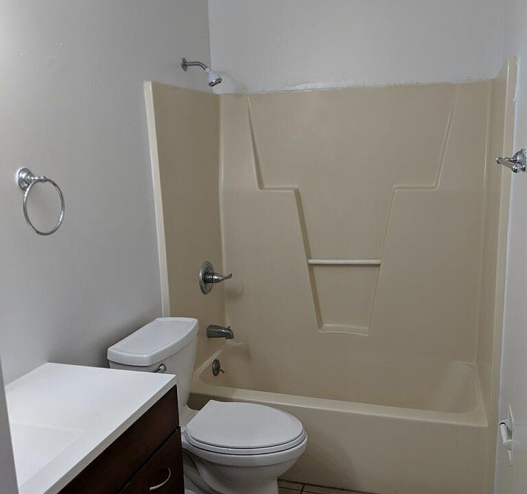 1st image of 3820 NW Archer St #102