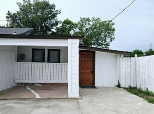 101 S Lockhart St #B, Manor, TX 78653