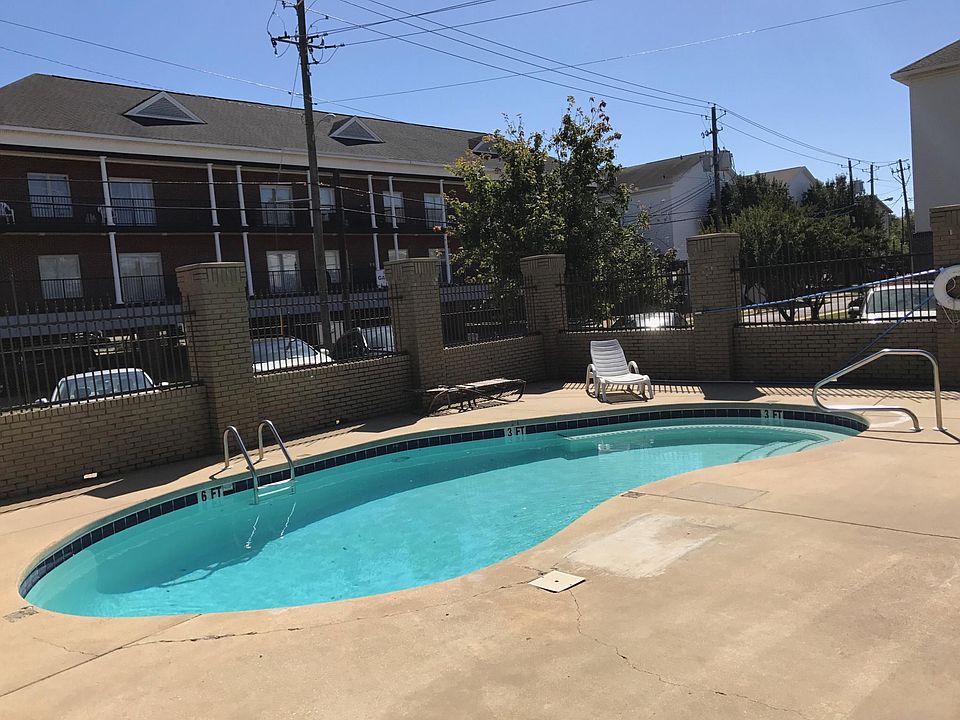 2nd image of 1402 9th St #1
