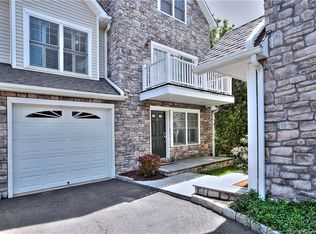 39 Maple Tree Ave UNIT 11, Stamford, CT 06906