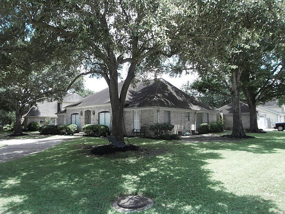 1st image of 18219 Forest Town Dr