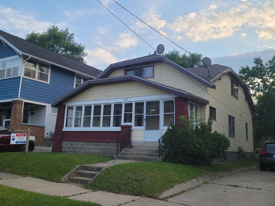 1st image of 1023 Widdicomb Ave NW