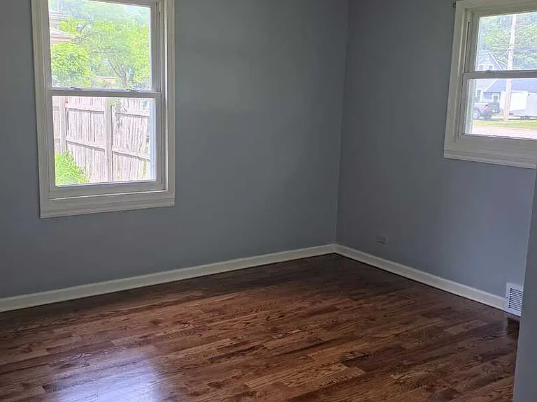 9154 Ridgeland Ave — Photo 6
