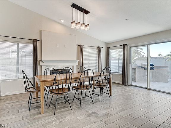 5th image of 1134 Galangate Ave