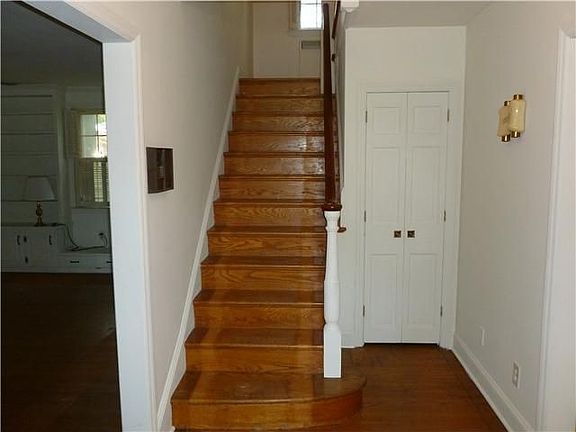 Inviting Entrance Foyer