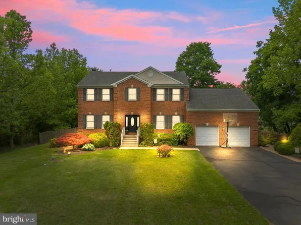 4 Blue Jay Hill Rd, Westampton, NJ 08060