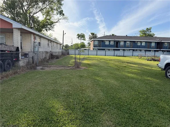 1000 S Bengal Rd, Metairie, LA 70003