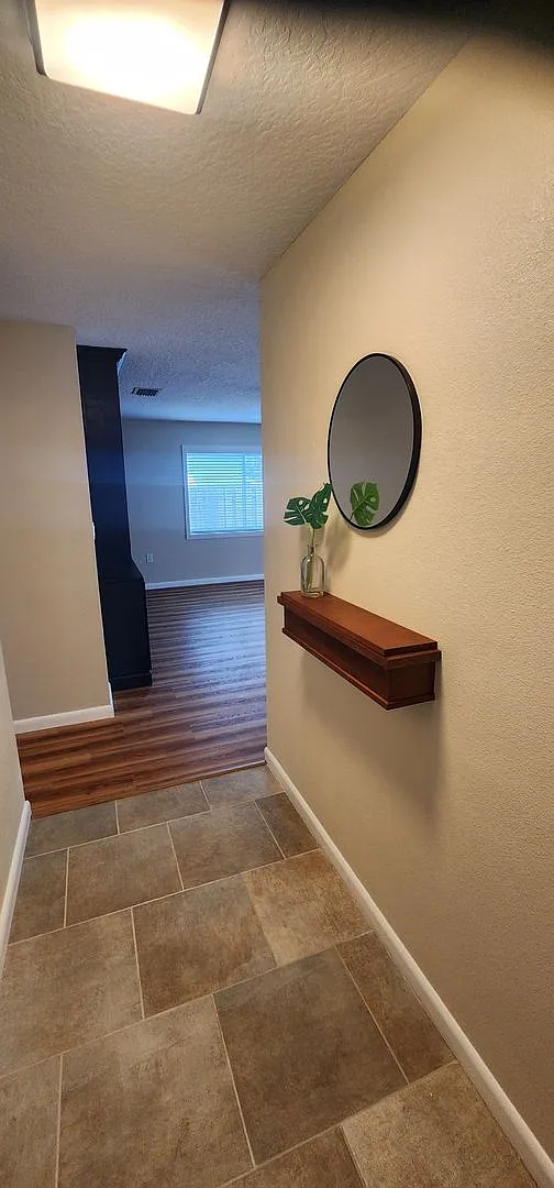 Single Family Home — Photo 4