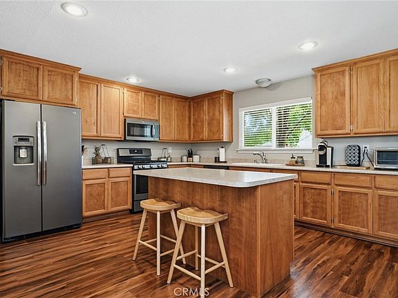 2nd image of 1090 Penelope Ct