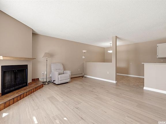 4th image of UNIT 102-2921 Harding STREET