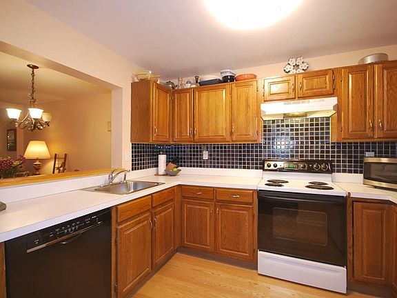 5th image of 500 Colonial Dr Unit 112