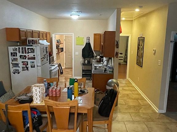3rd image of 2472-2474 Vienna St #2472