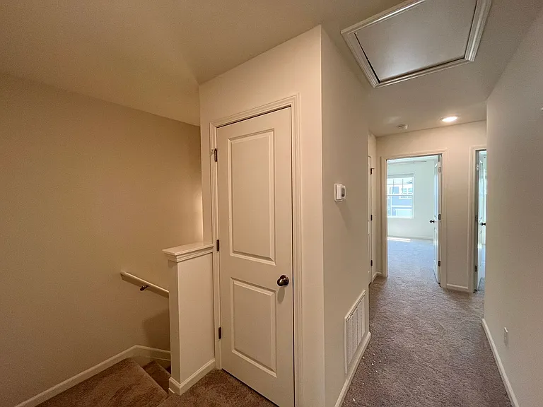 2047 Trailside Dr — Photo 7