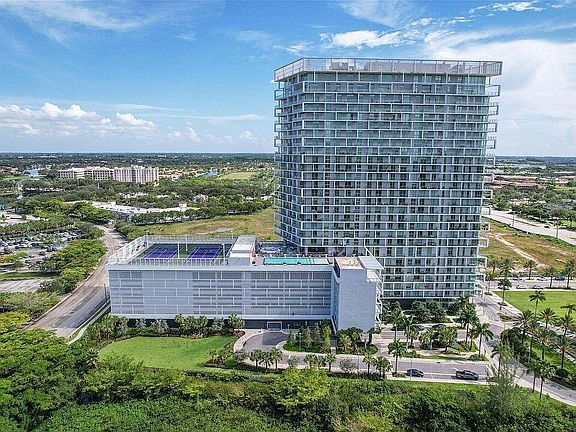 2nd image of 2000 Metropica Way #811