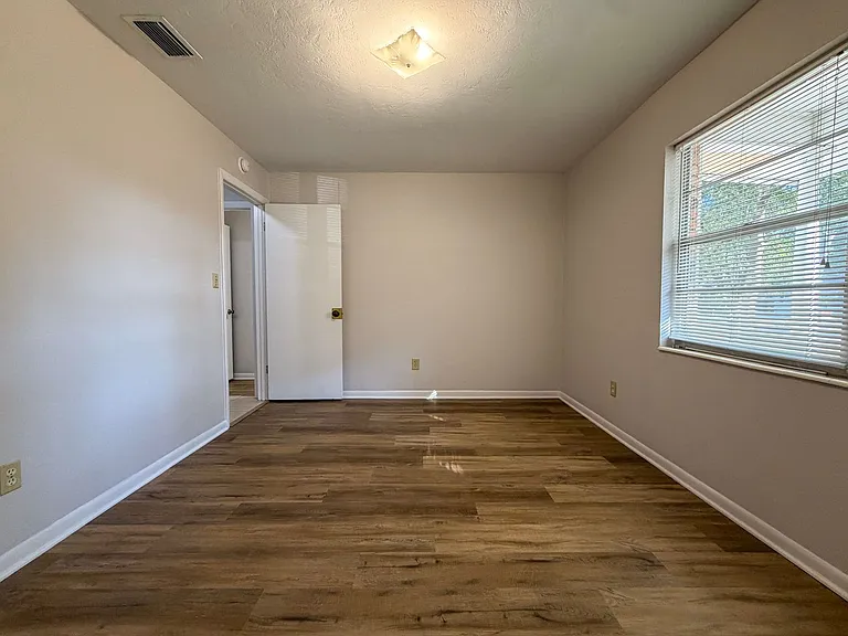 3146 NW 46th Ave — Photo 16