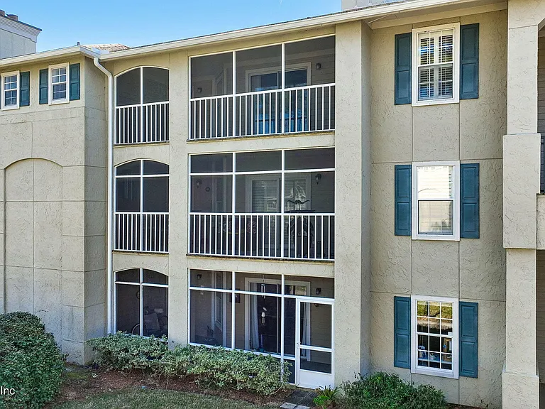 800 Ironwood Dr #834 — Photo 36
