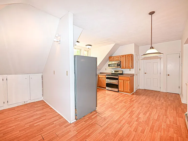 55B Bay St — Photo 6