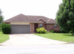 3526 W Village Ter, Springfield, MO 65810